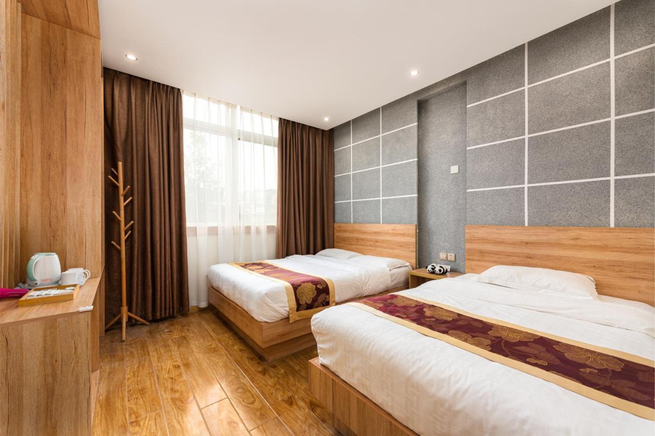 Hello Chengdu International Youth Hostel Экстерьер фото