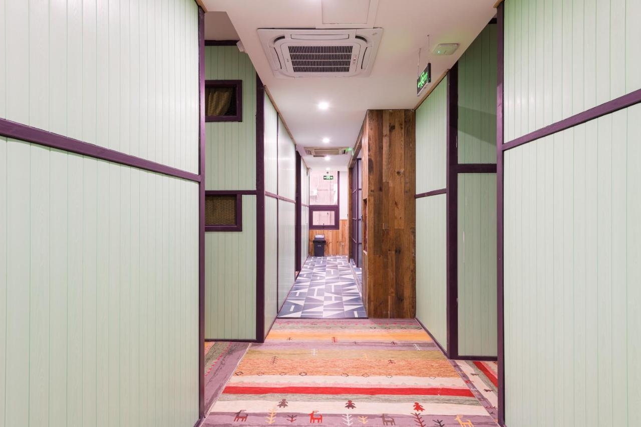 Hello Chengdu International Youth Hostel Экстерьер фото